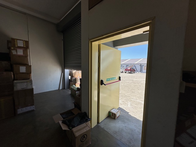 To Let commercial Property for Rent in Maitland Western Cape